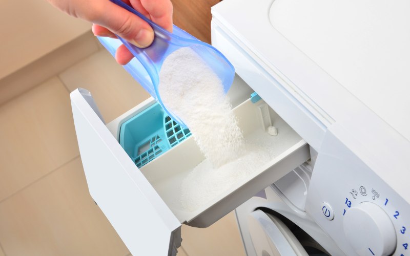 Dùng bột giặt chuyên dụng cho từng loại máy giặt