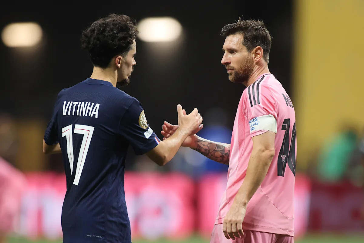 PSG ăn mừng chiến thắng đậm trước Inter Miami, giành vé vào tứ kết FIFA Club World Cup