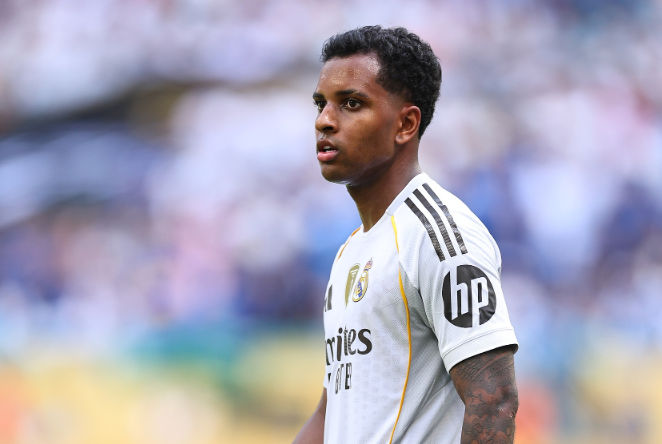 Chuyên gia Romano bác bỏ tin đồn Rodrygo và Martinelli đến Riyadh Victory