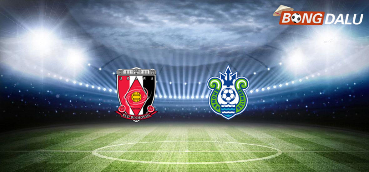 Trận đấu giữa Urawa Red Diamonds và Shonan Bellmare tại giải VĐQG Nhật Bản.