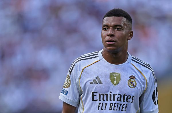 Mbappé bỏ lỡ cơ hội nối dài chuỗi trận ghi bàn tại La Liga