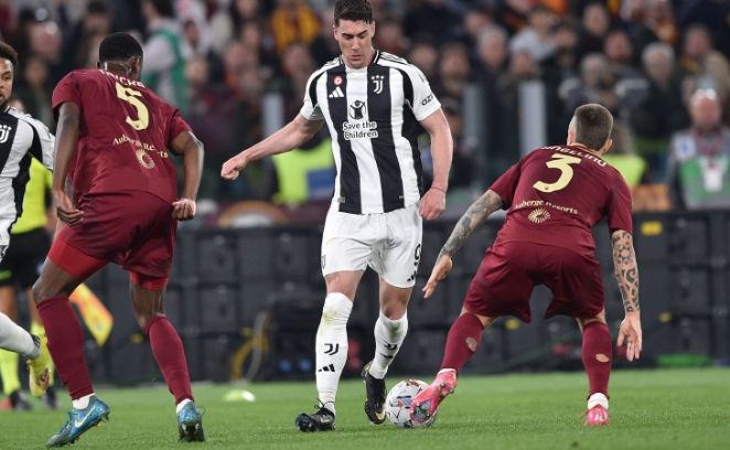 AC Milan nhắm đến hàng loạt tiền đạo chất lượng, trong đó có Vlahovic, Hojlund và Jackson.