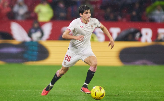 Juanlu không còn nằm trong tầm ngắm của Napoli, Sevilla sẵn sàng lắng nghe các đề nghị khác