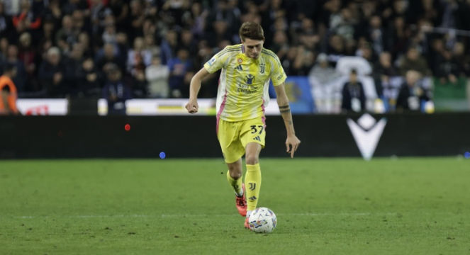 Savona chuẩn bị gia nhập Nottingham Forest, chờ kết quả điều tra