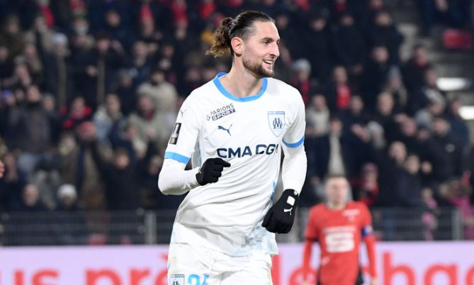 Rabiot gọi điện cho Chiellini, hé lộ mong muốn quay trở lại khoác áo Juventus