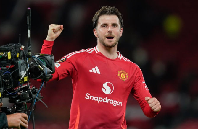 Mason Mount nỗ lực tìm lại phong độ đỉnh cao trong màu áo Manchester United