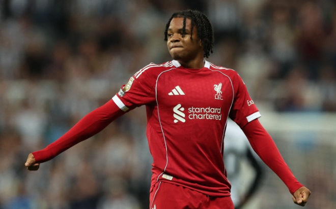 Chelsea muốn Liverpool trả giá đắt vì chiêu mộ tài năng trẻ Ngumoha