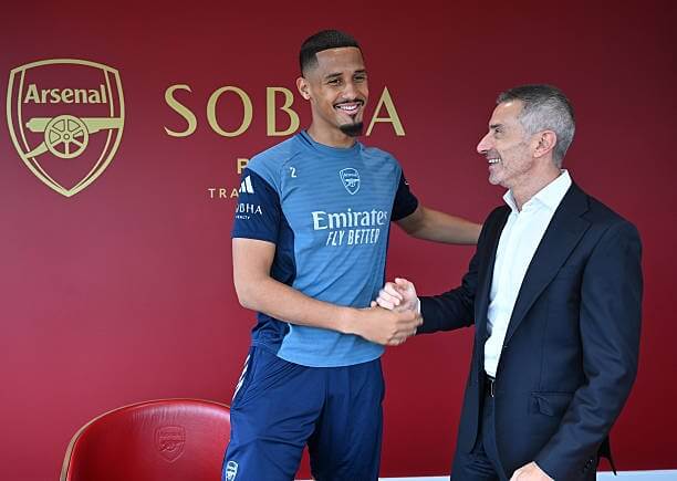 Arsenal củng cố tương lai bằng việc chi đậm trên thị trường chuyển nhượng