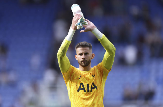 Thủ thành Vicario lập kỷ lục giữ sạch lưới ấn tượng tại Premier League.