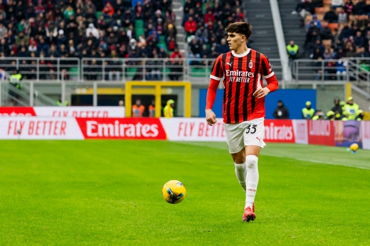 Hậu vệ trẻ Battistacchi chia sẻ về việc học hỏi kinh nghiệm từ các đàn anh, trong đó có Luka Modrić.