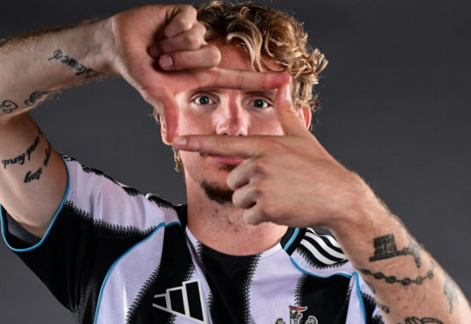 Waltermade chia sẻ về cơ hội chơi bóng tại Newcastle và đấu trường Champions League