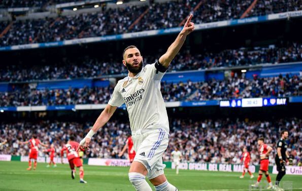 Benzema thảo luận cùng ban lãnh đạo Al-Ittihad, ủng hộ quyết định sa thải HLV Blanc sau trận thua trước Al-Nassr.