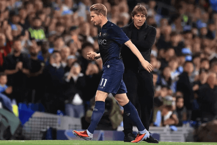 Kevin De Bruyne trên sân Etihad trong trận đấu ngắn ngủi.
