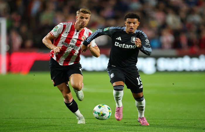 Jadon Sancho tươi tắn trong buổi tập gần đây, sẵn sàng cho giai đoạn mới